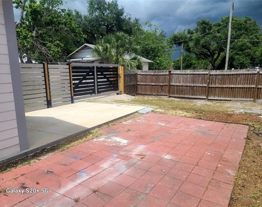 2220 E 17th Avenue - Photo Thumbnail 11