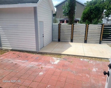 2220 E 17th Avenue - Photo Thumbnail 10