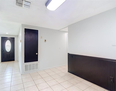 7916 Woodgrove Circle - Photo Thumbnail 8