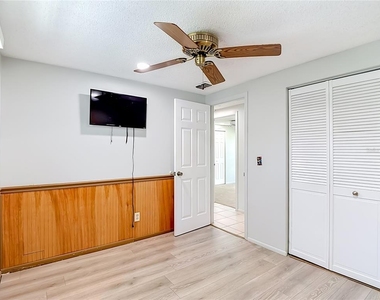 7916 Woodgrove Circle - Photo Thumbnail 24