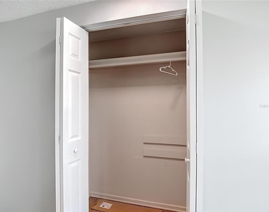7916 Woodgrove Circle - Photo Thumbnail 18