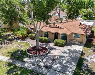 7916 Woodgrove Circle - Photo Thumbnail 1