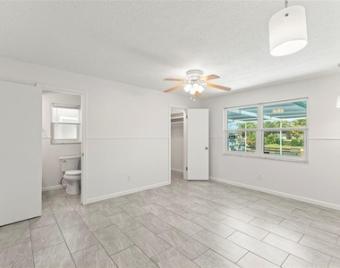 4960 Dover Street Ne - Photo Thumbnail 16