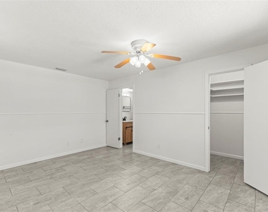 4960 Dover Street Ne - Photo Thumbnail 17