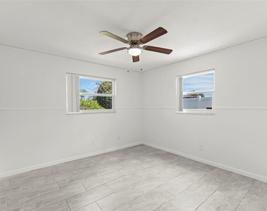 4960 Dover Street Ne - Photo Thumbnail 22