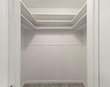 4960 Dover Street Ne - Photo Thumbnail 18