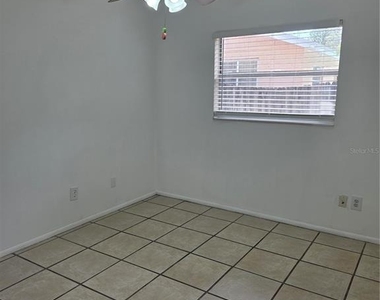3074 Pine Tree Avenue - Photo Thumbnail 32