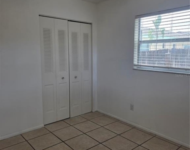 3074 Pine Tree Avenue - Photo Thumbnail 34