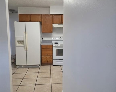3074 Pine Tree Avenue - Photo Thumbnail 12