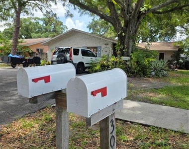 3074 Pine Tree Avenue - Photo Thumbnail 3