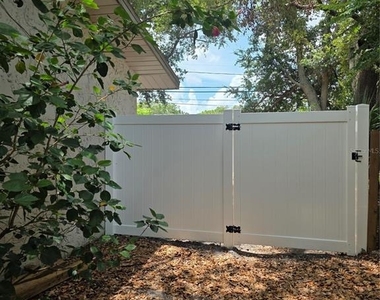 3074 Pine Tree Avenue - Photo Thumbnail 13