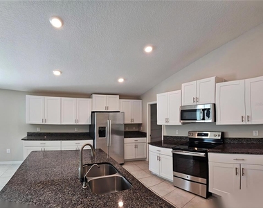 165 Rain Berry Avenue - Photo Thumbnail 12