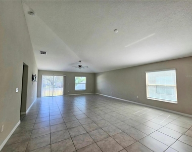 165 Rain Berry Avenue - Photo Thumbnail 16