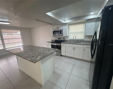 7410 Moravian Drive - Photo Thumbnail 9