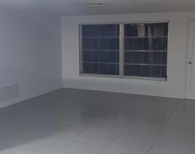 7410 Moravian Drive - Photo Thumbnail 8