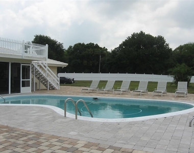 1730 Robinhood Lane - Photo Thumbnail 12