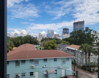750 Burlington Avenue N - Photo Thumbnail 6