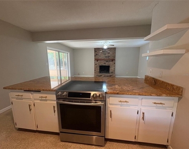 719 Kewannee Trail - Photo Thumbnail 7