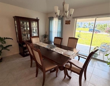 9051 Oscraft Drive - Photo Thumbnail 10