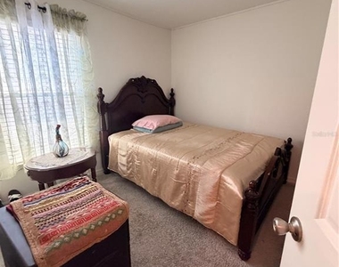 9051 Oscraft Drive - Photo Thumbnail 5