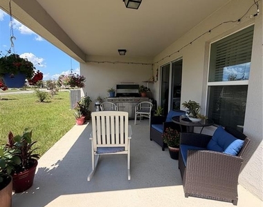 9051 Oscraft Drive - Photo Thumbnail 12