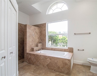 2782 Picadilly Circle - Photo Thumbnail 17