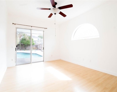 2782 Picadilly Circle - Photo Thumbnail 10