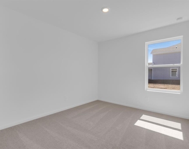 5540 Sapote Court - Photo Thumbnail 8