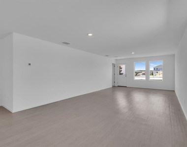 5540 Sapote Court - Photo Thumbnail 10