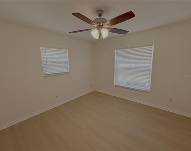 10417 Sw 52nd Court - Photo Thumbnail 9