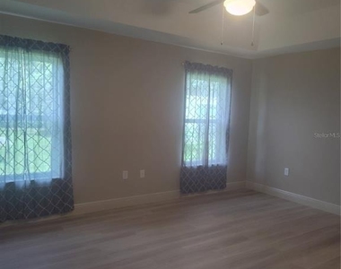 13744 Se 40th Terrace - Photo Thumbnail 12