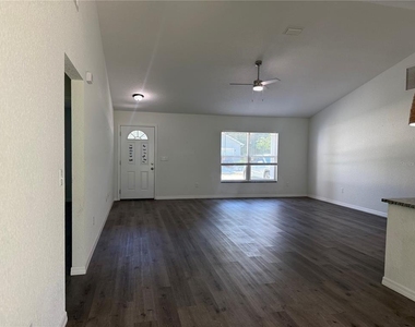 2210 Se 68th Street - Photo Thumbnail 3