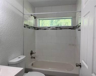 2210 Se 68th Street - Photo Thumbnail 5