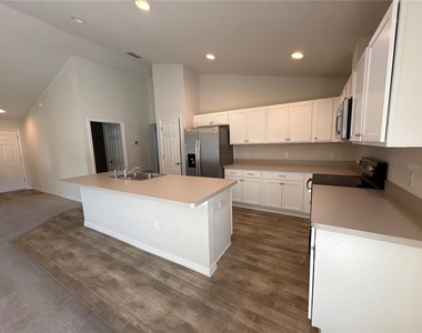 15415 Sw 34th Avenue - Photo Thumbnail 7