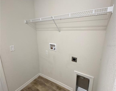 15415 Sw 34th Avenue - Photo Thumbnail 17