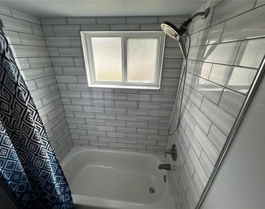 21570 Sw Raintree Streets - Photo Thumbnail 19