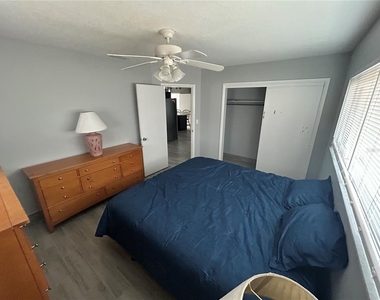 21570 Sw Raintree Streets - Photo Thumbnail 15