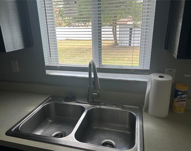 21570 Sw Raintree Streets - Photo Thumbnail 8