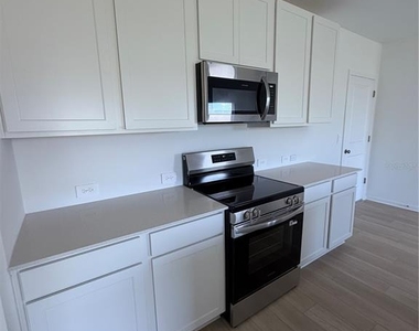6468 Domizio Drive - Photo Thumbnail 9