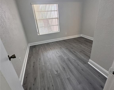 15300 Sw 106th Terrace - Photo Thumbnail 3