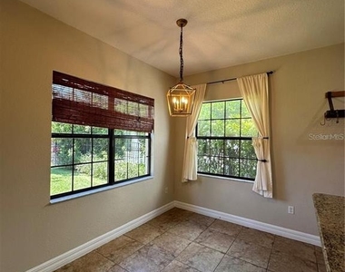 8244 Prestbury Drive - Photo Thumbnail 8