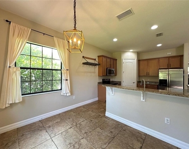 8244 Prestbury Drive - Photo Thumbnail 7
