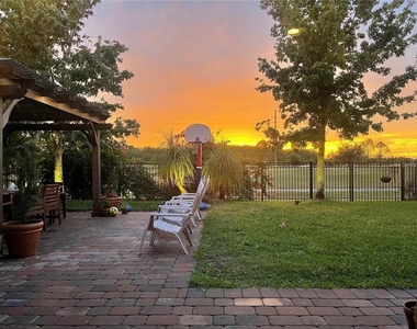 8244 Prestbury Drive - Photo Thumbnail 24