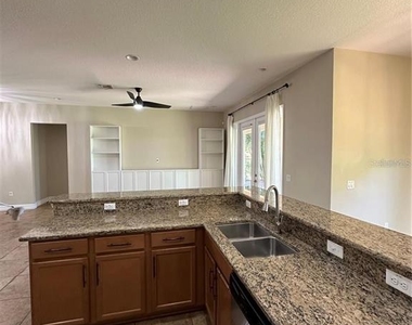 8244 Prestbury Drive - Photo Thumbnail 10