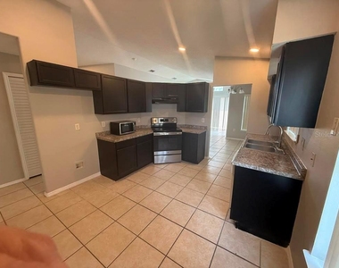 1440 Timberbend Circle - Photo Thumbnail 3