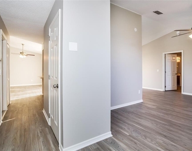 24 Bradford Court - Photo Thumbnail 2