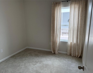 5029 Grand Teton Court - Photo Thumbnail 7