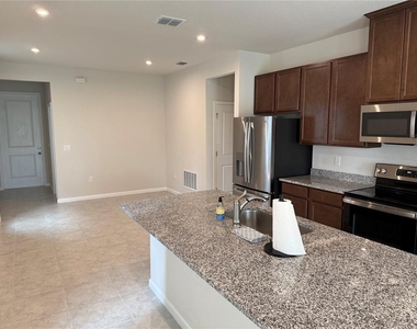 5029 Grand Teton Court - Photo Thumbnail 6