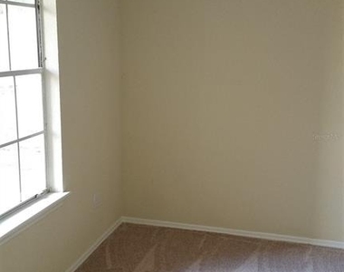 2550 N Alafaya Trail - Photo Thumbnail 9