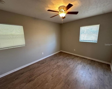887 Eastbrook Boulevard - Photo Thumbnail 15